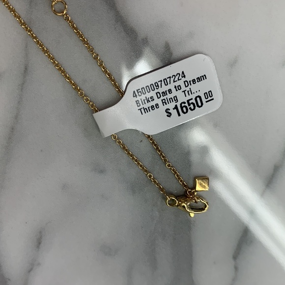 Birks Dare to Dream Three-Ring Tricolor Pendant - Picture 6 of 7